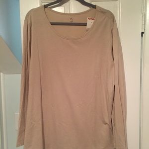 ❤️Final Sale - NWT Long Sleeve T-Shirt - 2x❤️